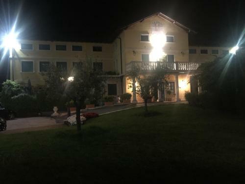 Hotel La Pina