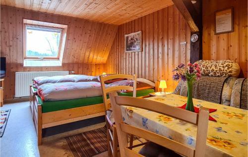 Awesome Apartment In Herrnhut Ot Ruppersdor With Wifi