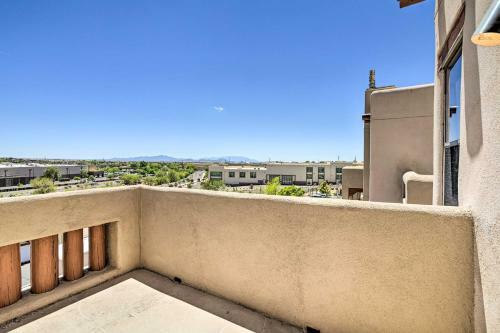 Apartamento Luxurious Santa Fe Retreat With Community Pool!