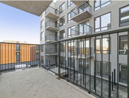 Apartamento 510/512 Brooklyn Luxury Duplex (2 Apts) Pets & Parking!