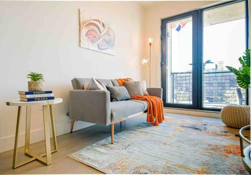 Apartamento 510/512 Brooklyn Luxury Duplex (2 Apts) Pets & Parking!