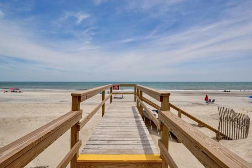 2br Beachfront Condo Pools Hottub Views