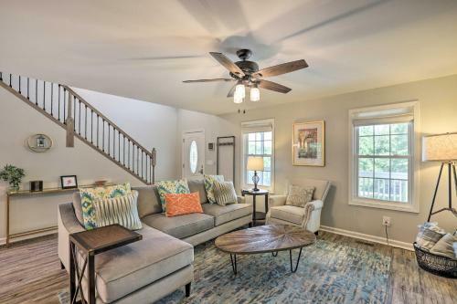 Tree-lined Firefly Hideaway Leicester Home!