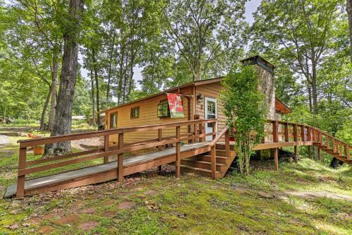 Quaint Murphy Cabin In Serene Wooded Setting!