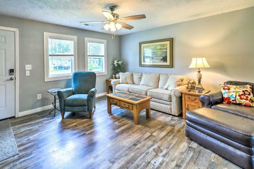 New Bern Abode With Yard About 2 Mi To Neuse River