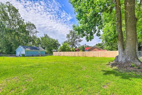 New Bern Abode With Yard About 2 Mi To Neuse River
