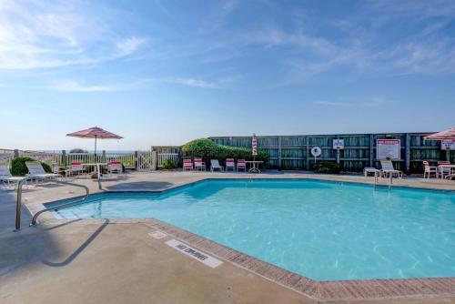 Apartamento 2br 1ba Beachfront Condo Pool Views Sleeps 4