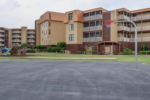 Apartamento 2br 1ba Beachfront Condo Pool Views Sleeps 4