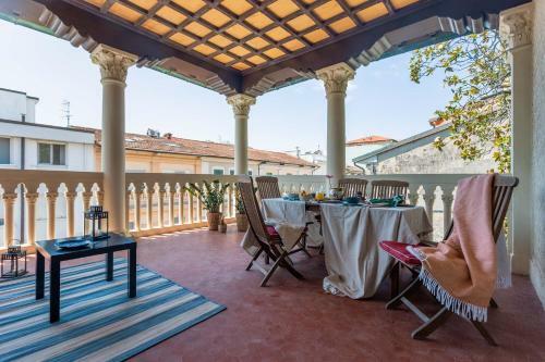 Apartment Fontanella In Historic Villa Viareggio