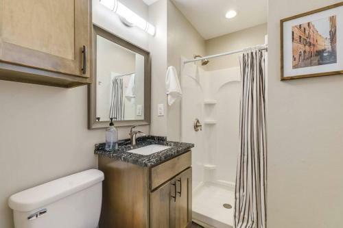 3 Br Newly Remodeled Home With Farm Style Decor