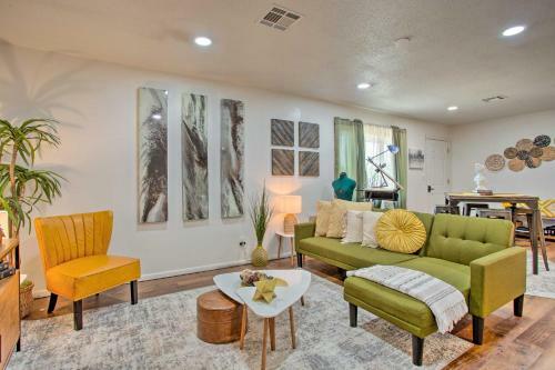 Vibrant-boho, Pet-friendly Oklahoma City Digs