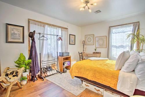 Vibrant-boho, Pet-friendly Oklahoma City Digs