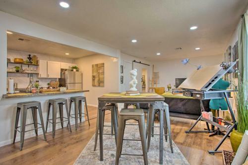 Vibrant-boho, Pet-friendly Oklahoma City Digs