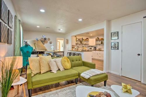 Vibrant-boho, Pet-friendly Oklahoma City Digs