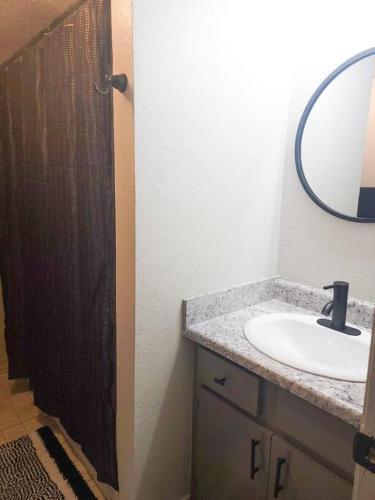 Apartamento Gorgeous Spacious Condo Centrally Located In Okc