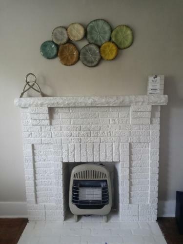 Cherry Street Vintage Apartment-free Parking!