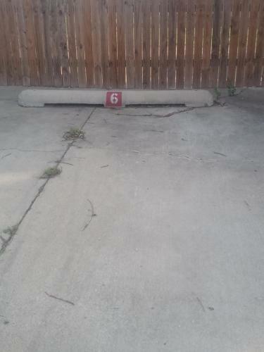 Cherry Street Vintage Apartment-free Parking!