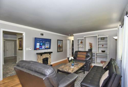 New-3 Bedroom-large Kitchen-family- Friendly