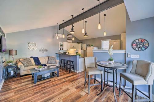Evolve Calming Tulsa Home, Half Mi To Cherry St!