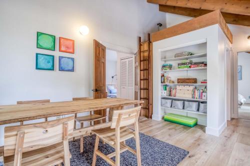 Spring Home 42