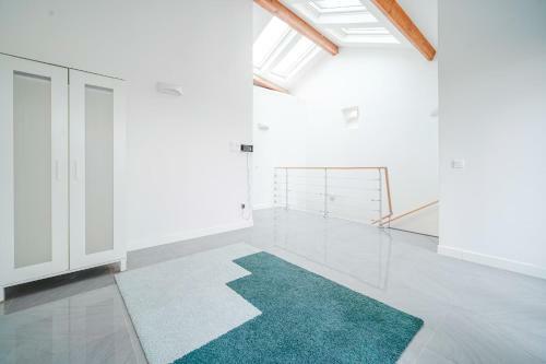 Beautiful House 10 Min Walk From Paris