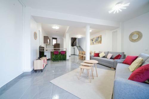 Beautiful House 10 Min Walk From Paris