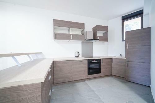 Beautiful House 10 Min Walk From Paris