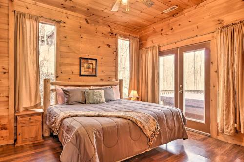 Sunny Cabin With Game Room In Shagbark Resort!