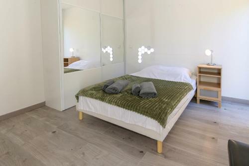 Apartamento AC Appartment With Terrace Parking And Pool- Benakey
