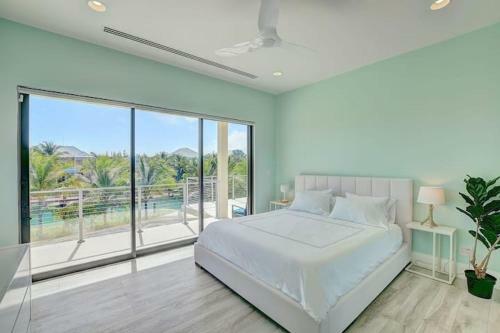 Own House, With A Pool! Your Vacation Will Be Remembered For A Long Time!