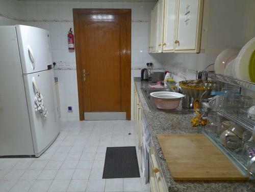 Family Room In A 10 Minutes Walk From Corniche Beach