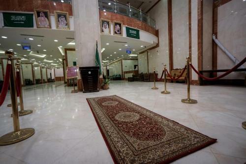 Qasr Alazizia Hotel