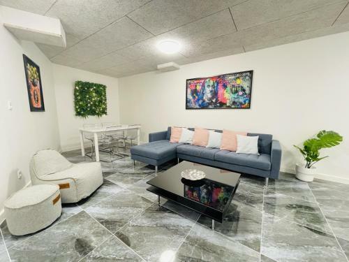 Aday - Luxurious 3 Bedroom - Modern Living Apartment