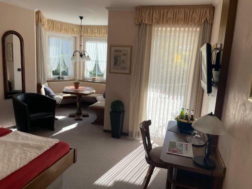 Hostal Caf� B�ckerei Pension Alcana Mirco M�nch