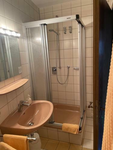 Hostal Caf� B�ckerei Pension Alcana Mirco M�nch