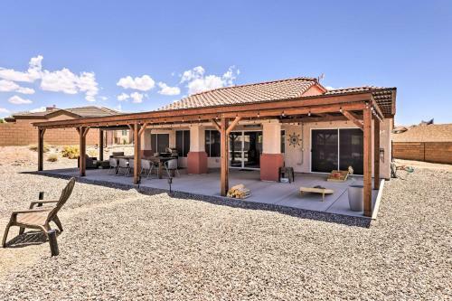 Bullhead City Oasis With Fire Pit And Mtn View!