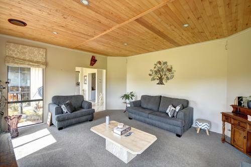 Tirohanga Retreat