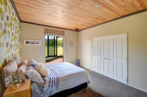 Tirohanga Retreat