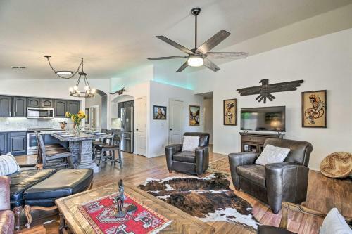 Maricopa Family Home With Private Pool And Spa!