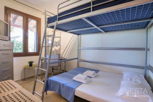 Galini Villa, 3 Bdrms, Sea Views & Private Garden
