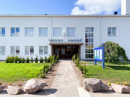 Apartamento Upea Studioasunto Historiallisella Hangon Asemalla