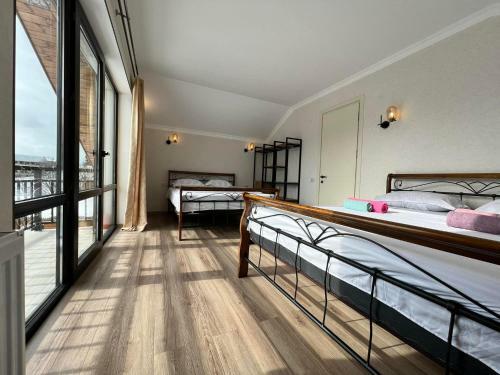 Hills Inn Villa