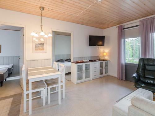 Holiday Home Loma-koli 6
