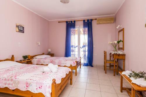 Anemomylos Studios & Apartments