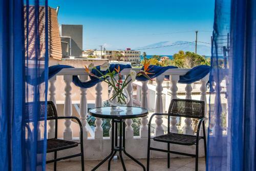 Anemomylos Studios & Apartments