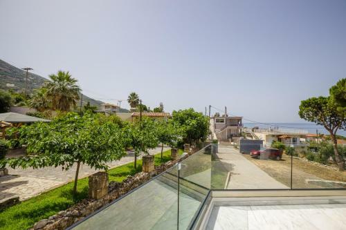 Villa Bay's Balcony Verga