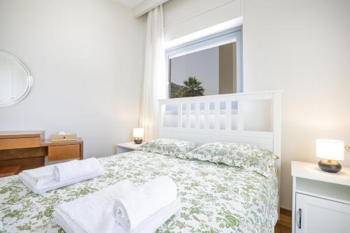 Villa Bay's Balcony Verga