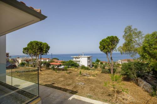 Villa Bay's Balcony Verga