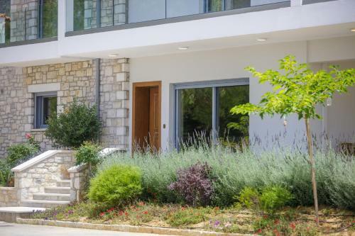 Villa Bay's Balcony Verga