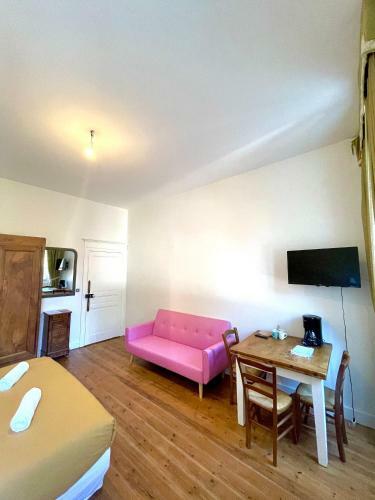 Hostal Albichambre